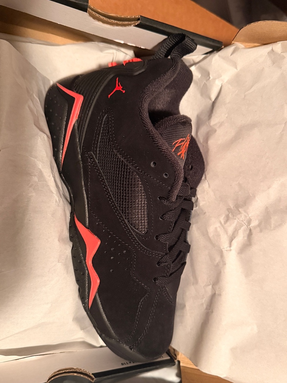 Jordan MVP 92 (GS) Black and Red Box Label